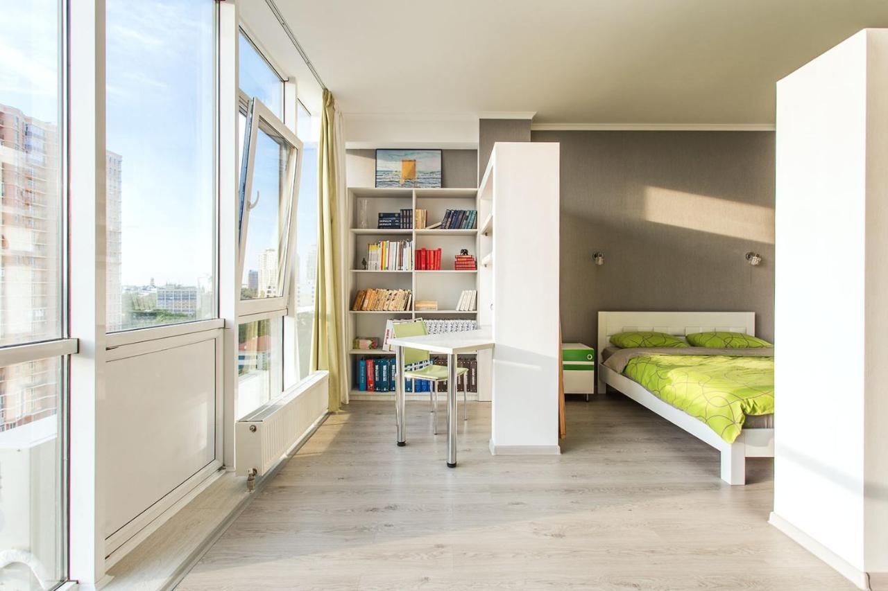 Gagarin Plaza Apartment 70 Square Metres On 12Th Floor Odessa Extérieur photo