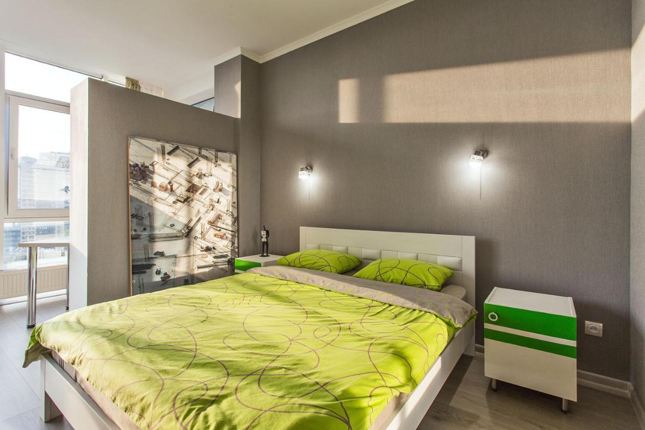 Gagarin Plaza Apartment 70 Square Metres On 12Th Floor Odessa Extérieur photo