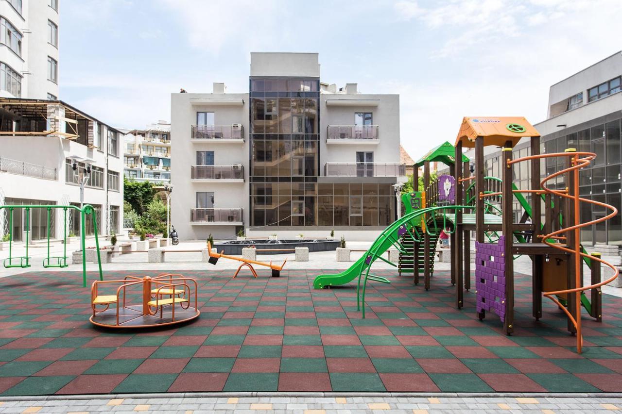 Gagarin Plaza Apartment 70 Square Metres On 12Th Floor Odessa Extérieur photo